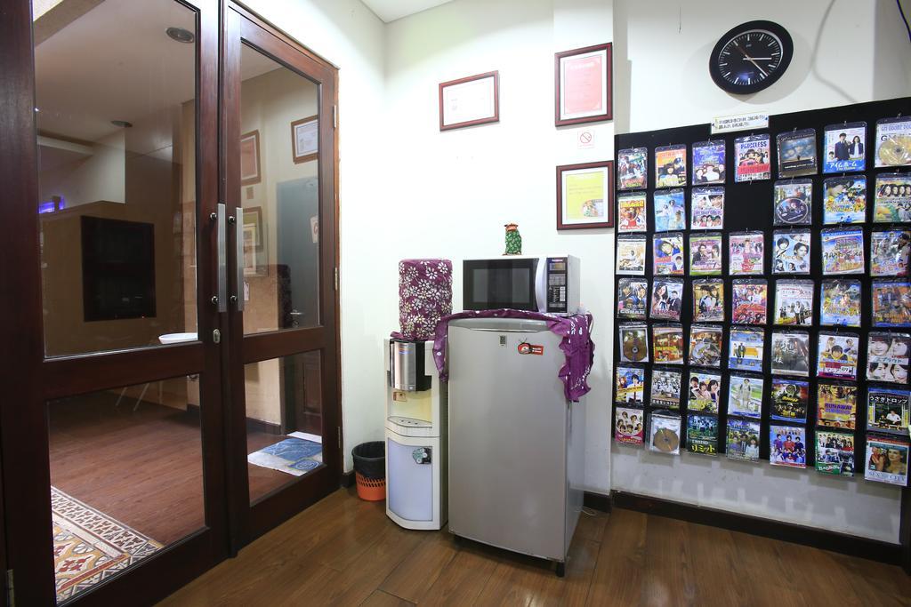 Reddoorz @ Menteng جاكرتا المظهر الخارجي الصورة