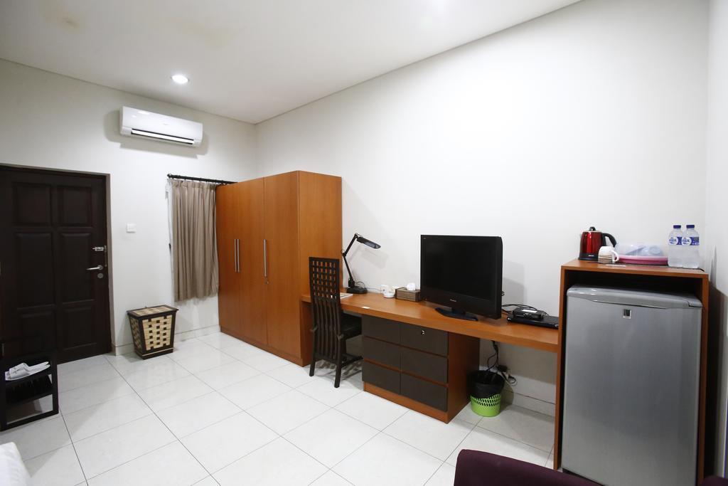 Reddoorz @ Menteng جاكرتا المظهر الخارجي الصورة